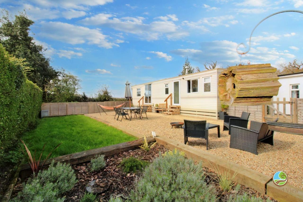 Orchard View Retreat - Dog Friendly, Enclosed Private Garden With Weather Dependant Hot Tub - Not On A Holiday Park Little Clacton Exterior foto